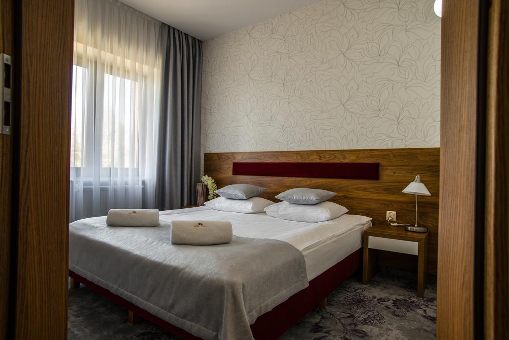 Hotel Polonia Біла Підляська Екстер'єр фото